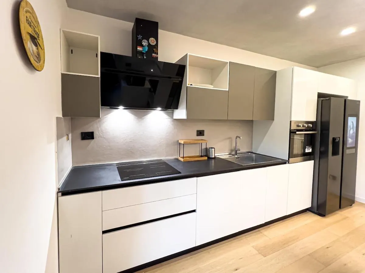 2 Double Rooms Private Parking Fast Wifi Rome Italy
