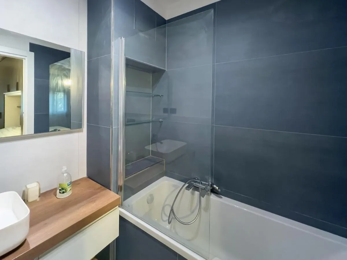 2 Double Rooms Private Parking Fast Wifi Rome