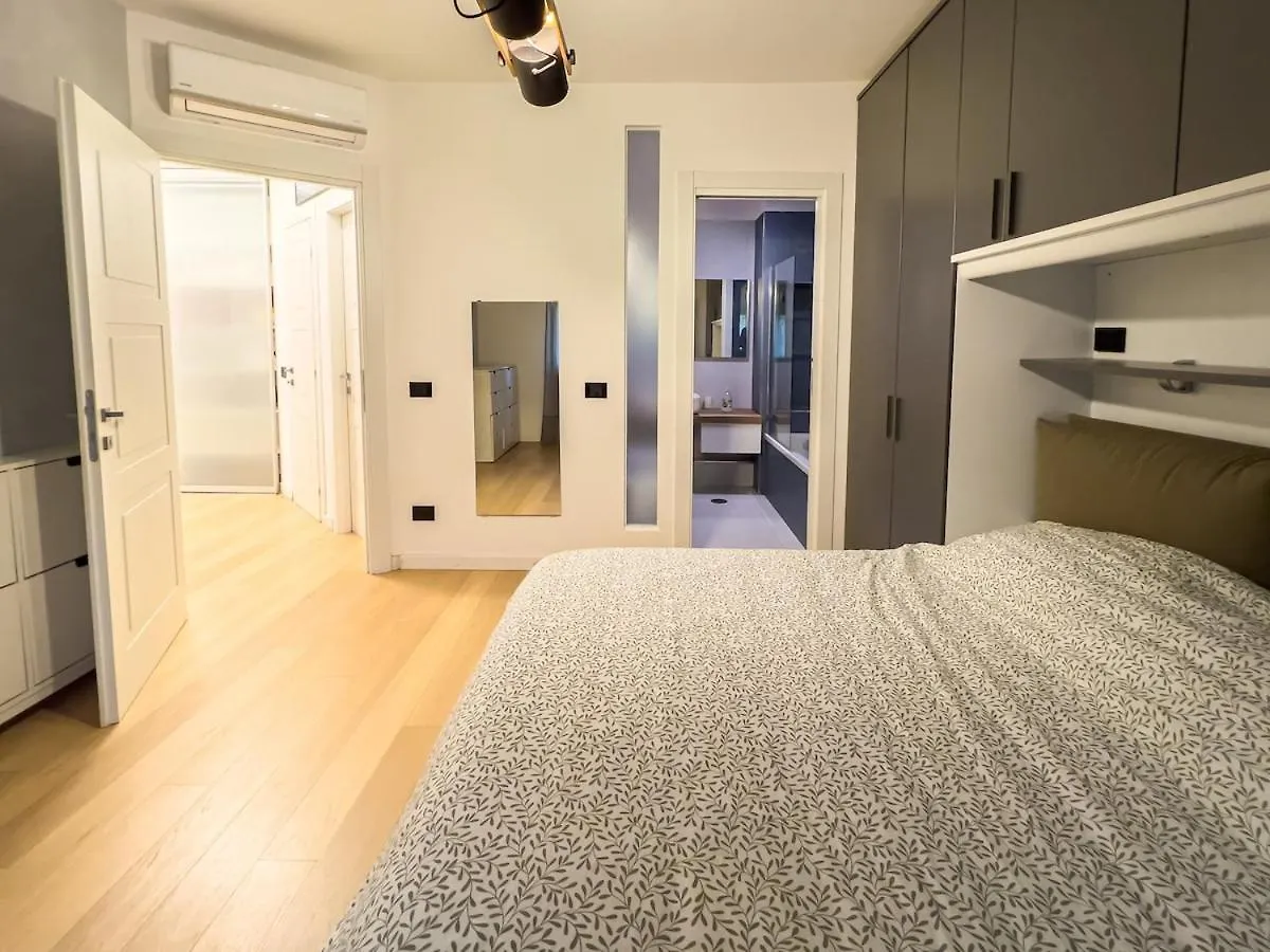 2 Double Rooms Private Parking Fast Wifi Rome